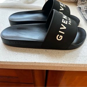 Givenchy Slides size 10